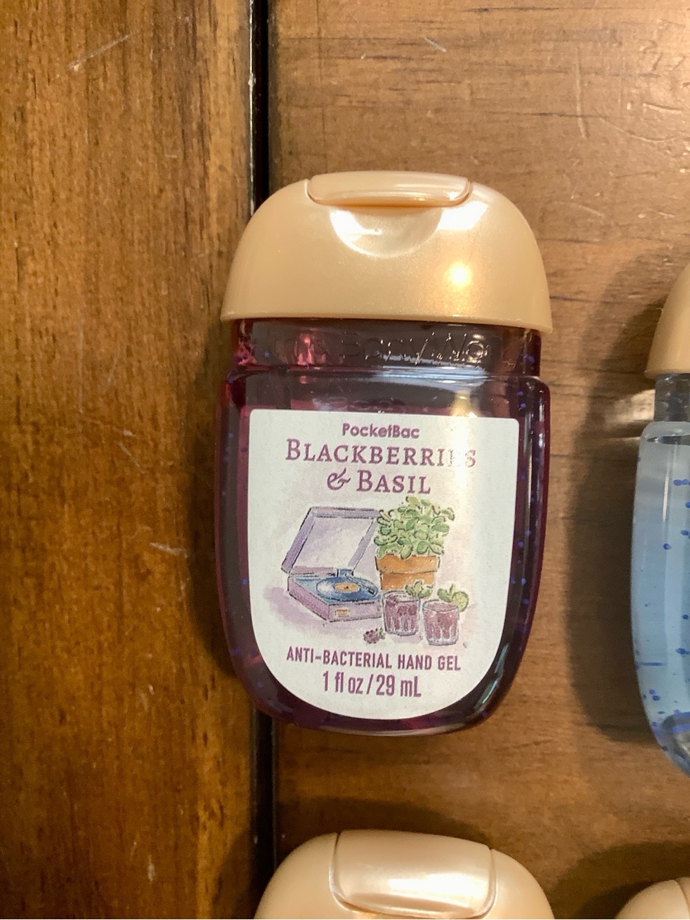 Bath & Body Works Fall Scents Anti-Bacterial Hand Gel Set - Assorted Colors - Picture 7 of 8
